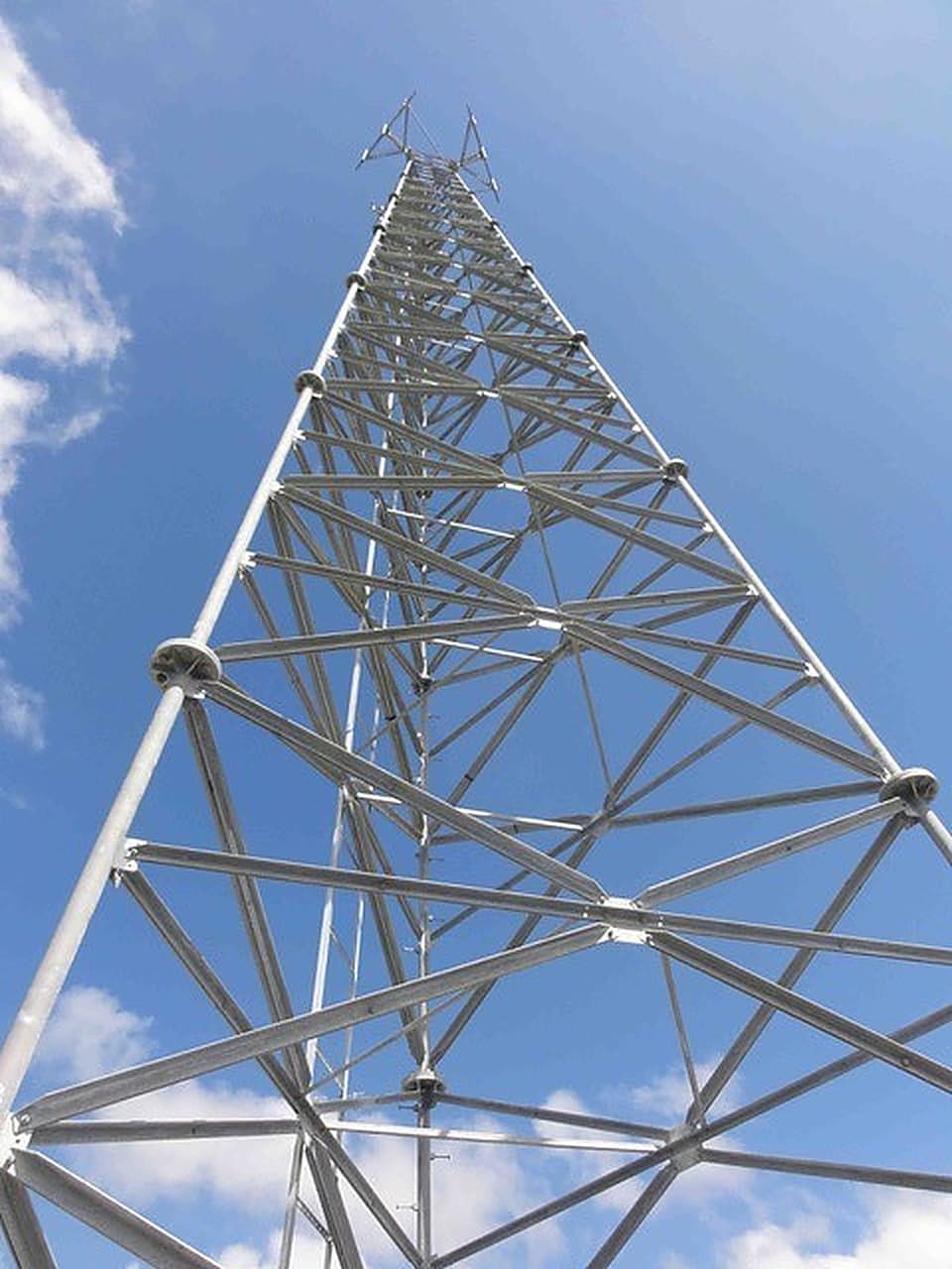 Antenna Mount and Steel, Build to carrier specification